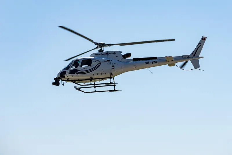 H125