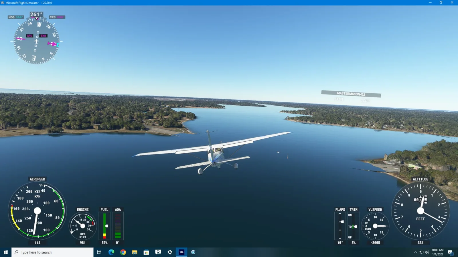 湖の上を小型機で飛ぶMicrosoft Flight Simulatorのプレイ画面